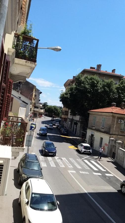 Apartment Nicolo Rijeka Bagian luar foto